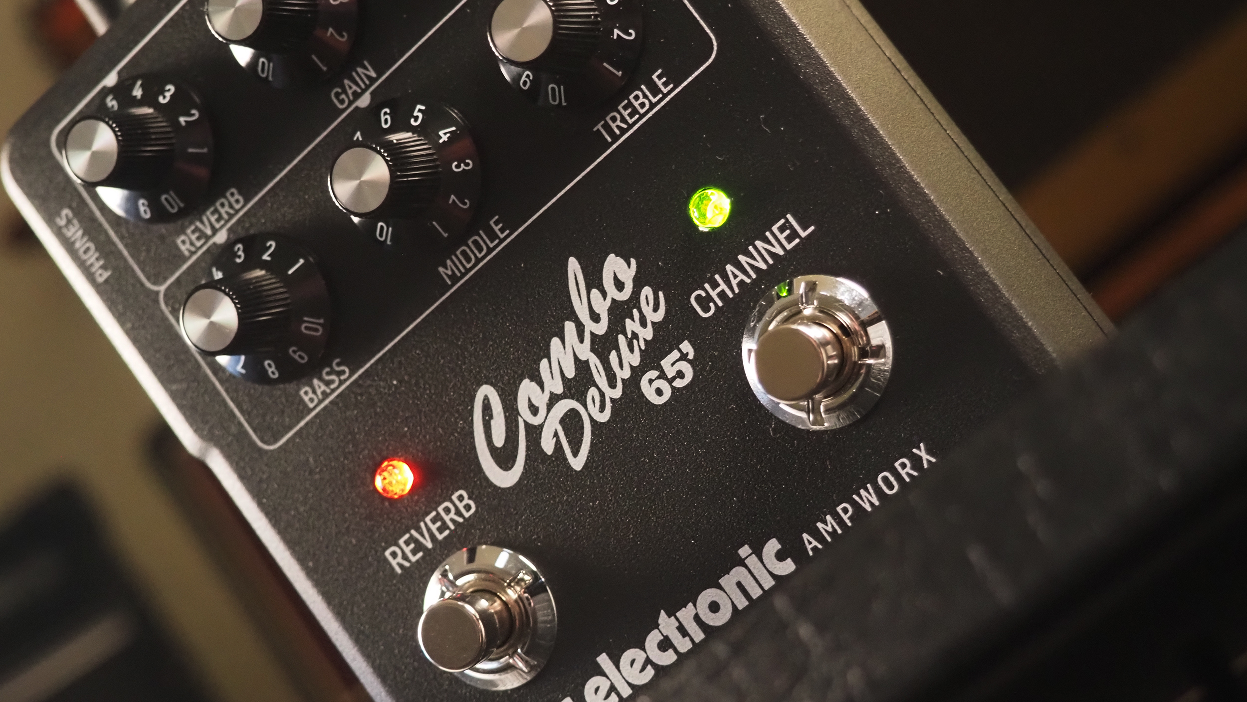 TC Electronic Ampworx Combo Deluxe 65' Preamp - Pedal of the Day