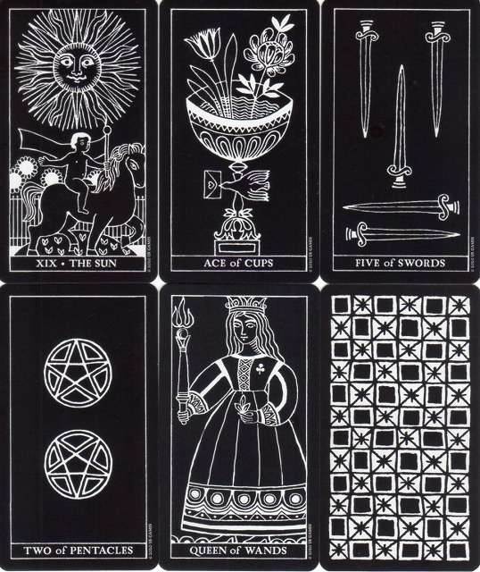 インバージョン・タロット（缶入り）』 商品詳細｜タロットカード