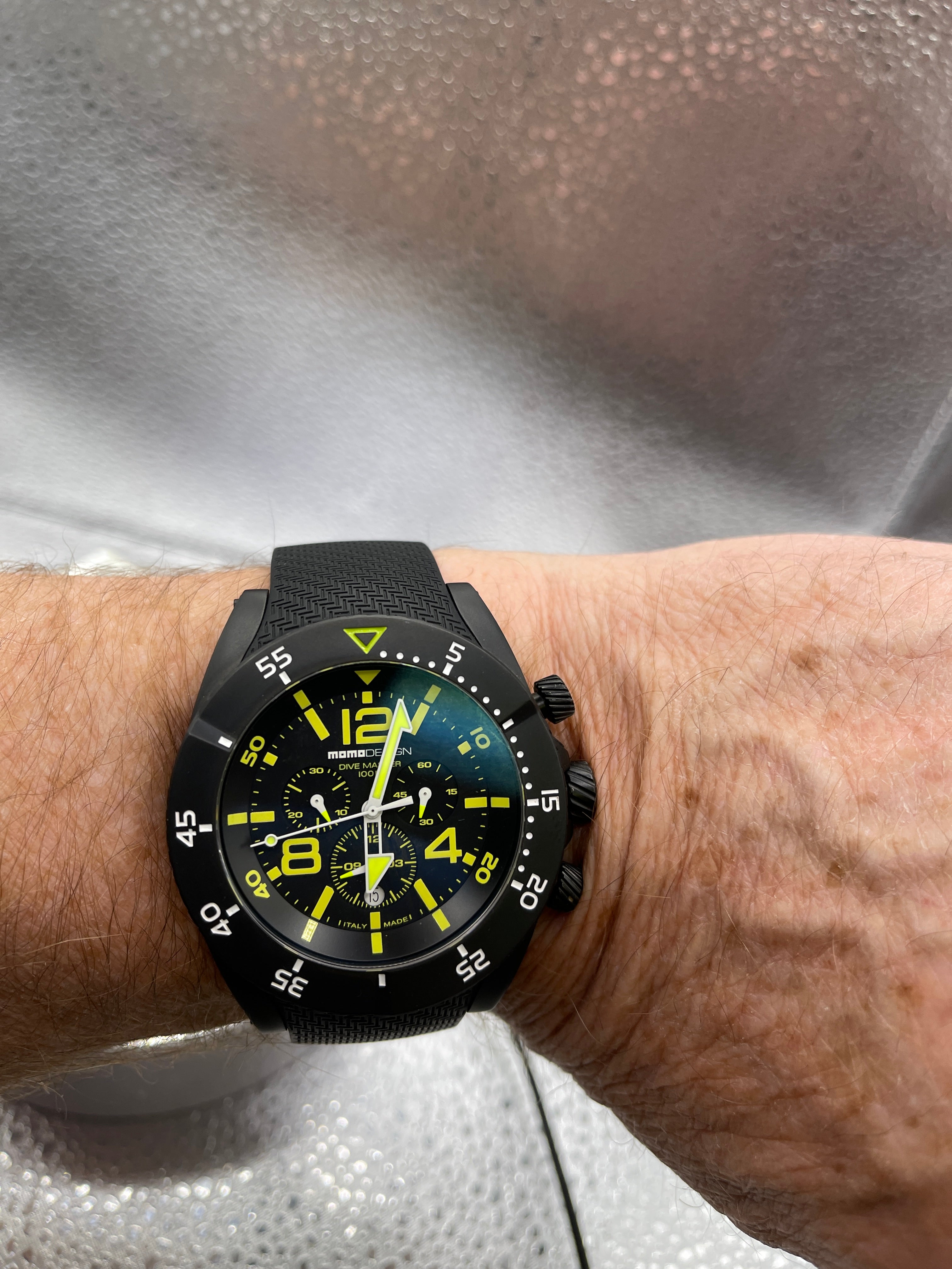 NEW MOMO DESIGN BLACK CHRONOGRAPH SPORT DIVE MASTER WATCH