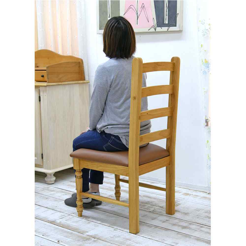 座面高さ45cmカントリーチェア｜パイン材ダイニング椅子｜レザー張