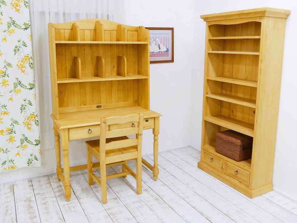 カントリーデスク｜上置き本棚付カントリー学習机｜リング取手