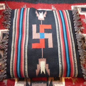 スワスティカ ナバホ 卍 20S 30Sネイティブアメリカンデザイン ラグ