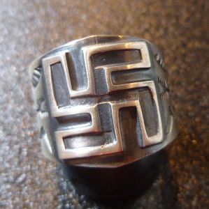 ナバホ Sunshine・Reeves サンシャイン・リーブス スワスティカ リング