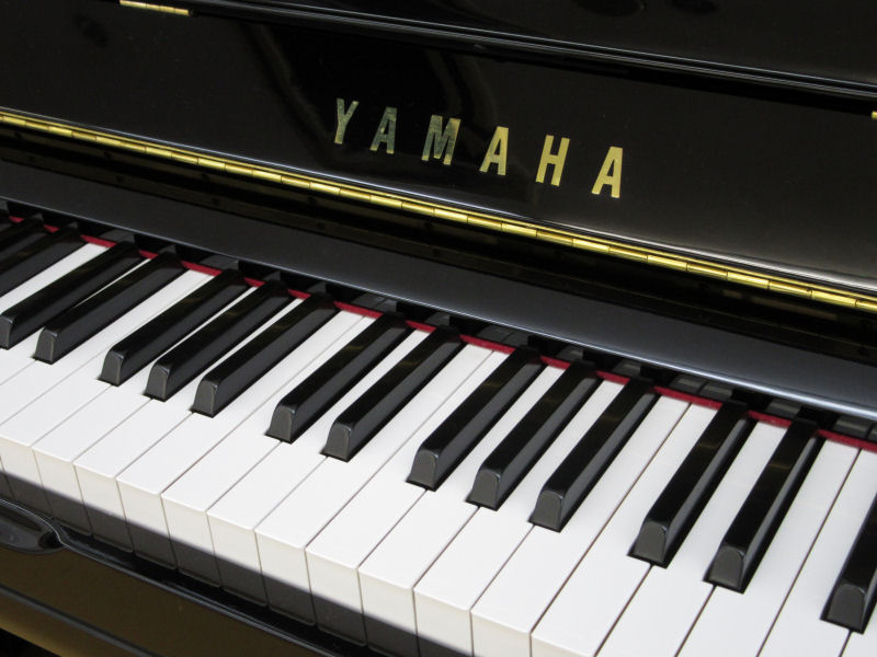 株式会社ピアノプラザ | YAMAHA YU3