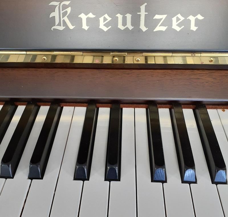 株式会社ピアノプラザ | KREUTZER KE603(4009)