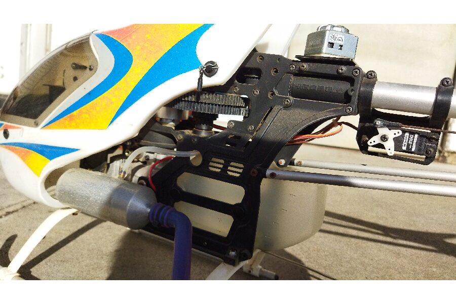 HIROBOのラジコン「シャトルスカディエボリューション」入荷しました