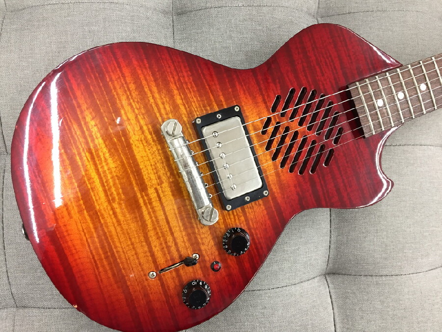 アンプ内蔵ミニギター「マリンライダー MR-X GF」 入荷しました