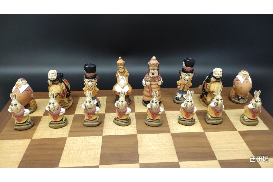 不思議の国のアリス☆チェスセット入荷しました！｜2023年07月21日