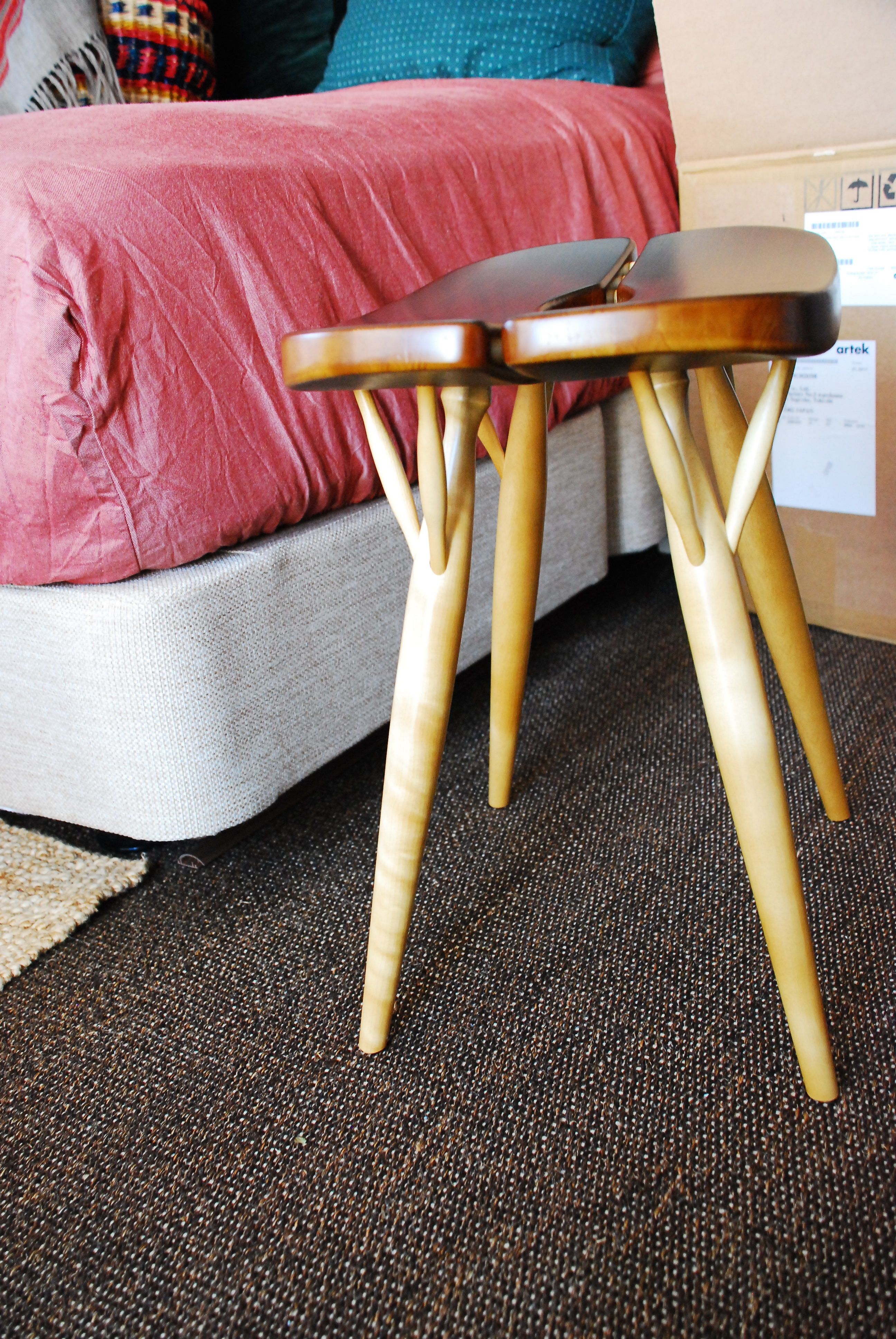 scope別注「artek ピルッカ スツール」が届きました。 | PLANNING