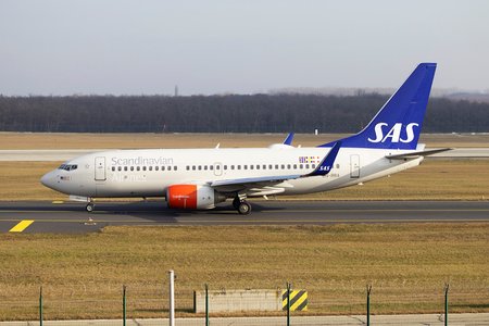 LN-RRA - Boeing 737-700 operated by Scandinavian Airlines (SAS