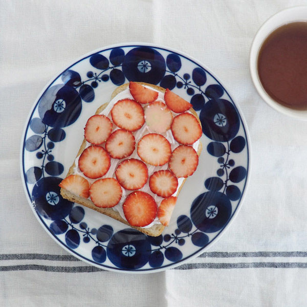 白山陶器 BLOOM プレート M リース / HAKUSAN | 食器と料理道具の専門