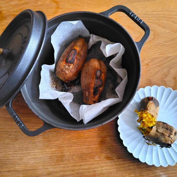 ストウブ ピコココット ラウンド 22cm ブラック / staub | 食器と料理