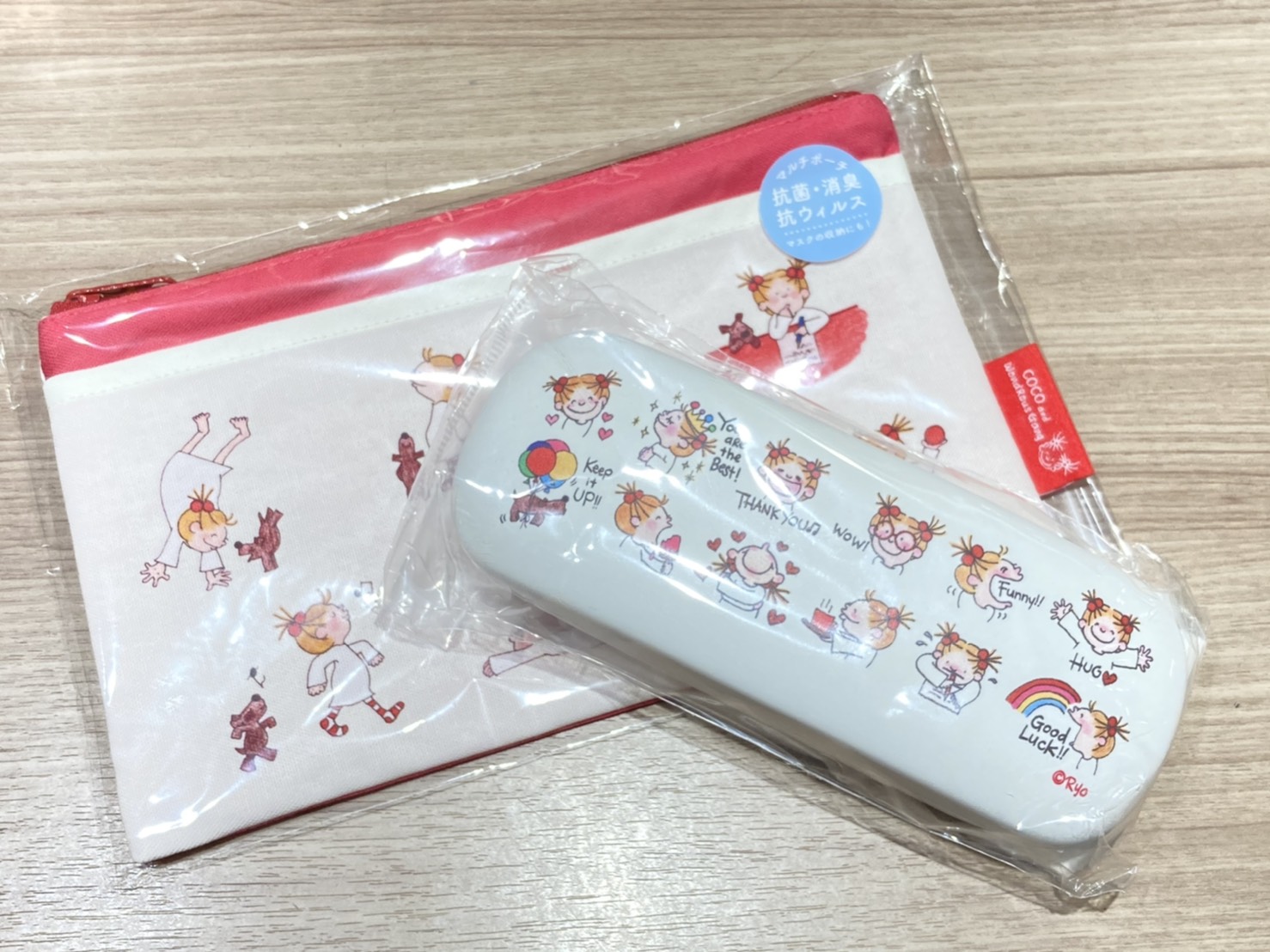 ココちゃん·͜·ᰔᩚ折り畳み式メガネ三角形ケース·͜·ᰔᩚ 手提げバッグ