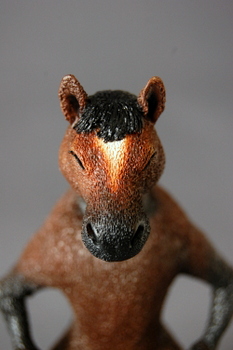 干支指人形 午 / 朝隈俊男