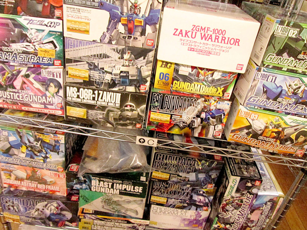 MG(マスターグレード)や1/100のガンプラを千葉県流山市より、多数お