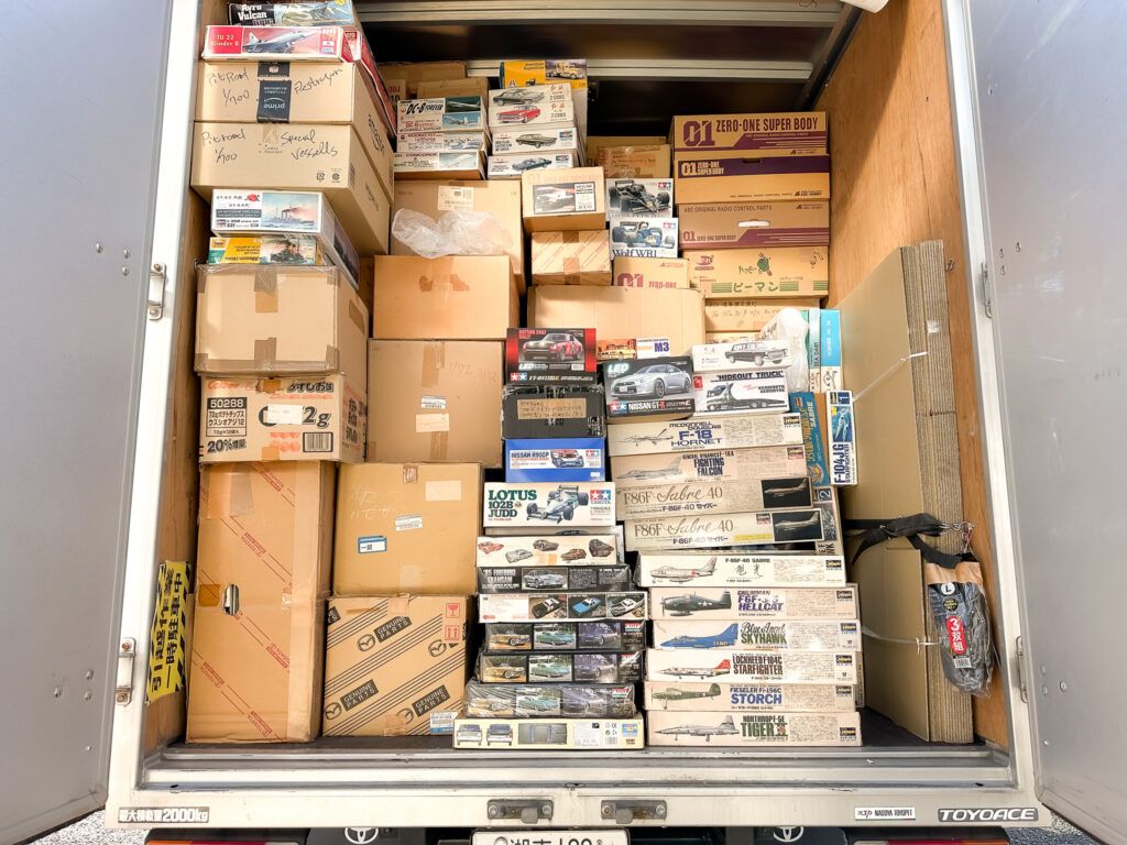 愛知県江南市へ、飛行機やカーモデルなど3500点を超えるプラモデルの
