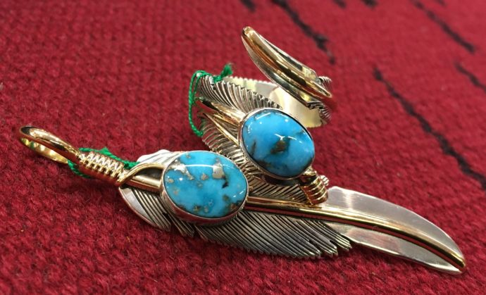 ナバホ族フェザーリング＆ペンダント by Harvey Mace入荷しました