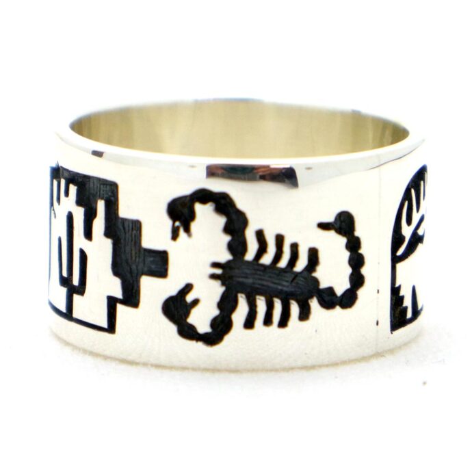 ホピ族 アルビン・テイラー作 新作リング到着しました