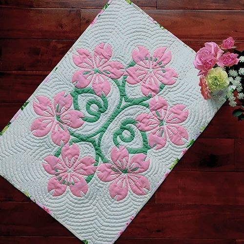 ハワイアンキルトのタペストリーとウェルカムタペストリーのキット