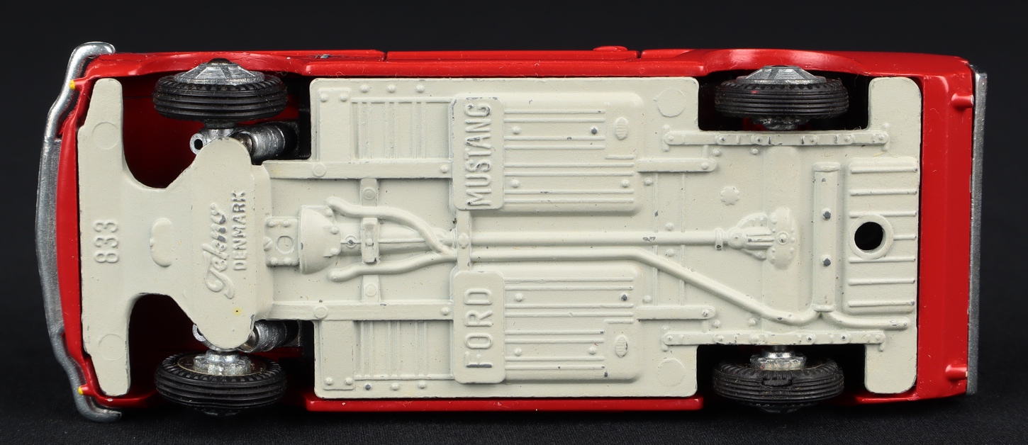 Tekno 834 Ford Mustang Coupe - QDT