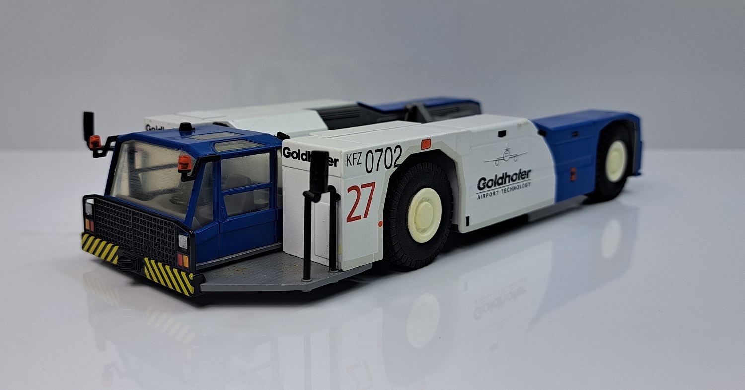 CO5513-01 - Goldhofer Aircraft Tug - Conrad