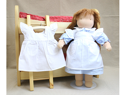 木のおもちゃ カルテット / ウォルドルフ人形C体用 フリルエプロン