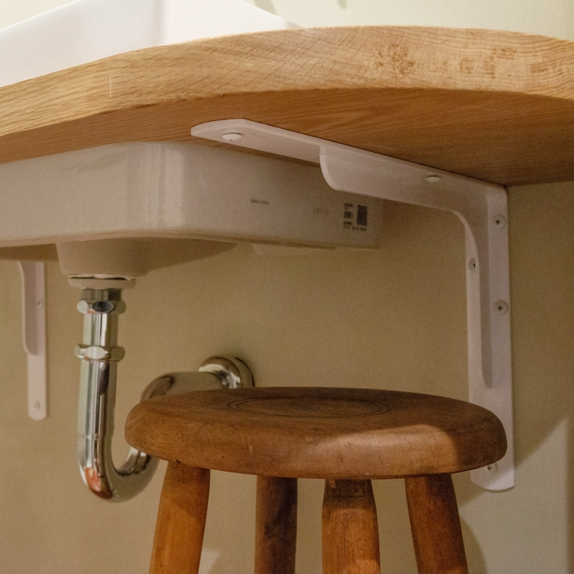 L型ブラケット ホワイト D480 | PS-BK008-04-G141 | 棚受け | 棚パーツ