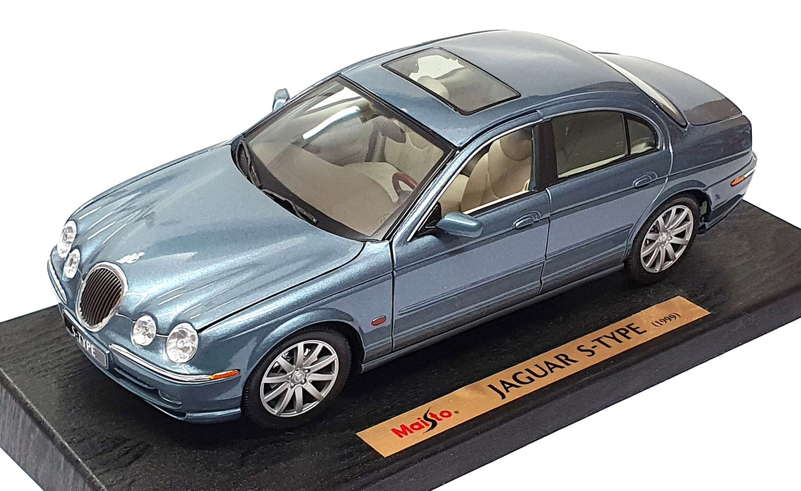 Maisto 1/18 Scale Diecast 31865 - 1999 Jaguar S Type - Met. Lt