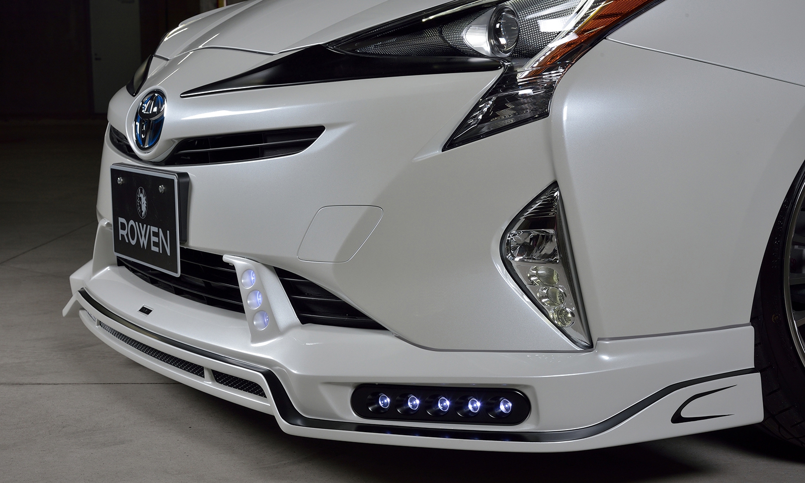50 PRIUS 前期 MODEL｜TOYOTA｜BODY KIT｜Rowen オフィシャルサイト