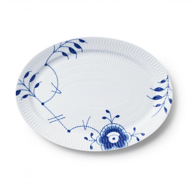 ブルーフルーテッド メガ オーバルディッシュ 28cm|ロイヤル