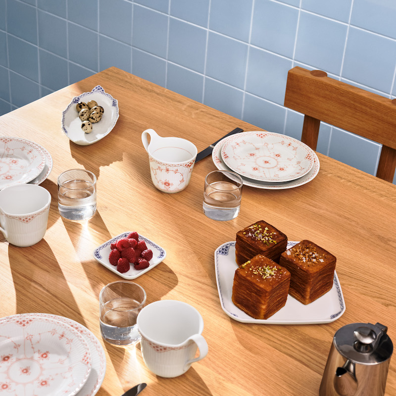 コーラルフルーテッド ハーフレース プレート 19cm|ロイヤル