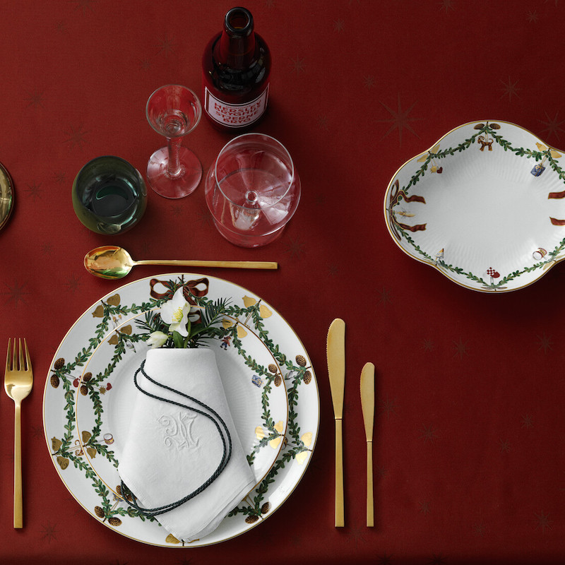 スターフルーテッド クリスマス プレート 27cm|ロイヤル