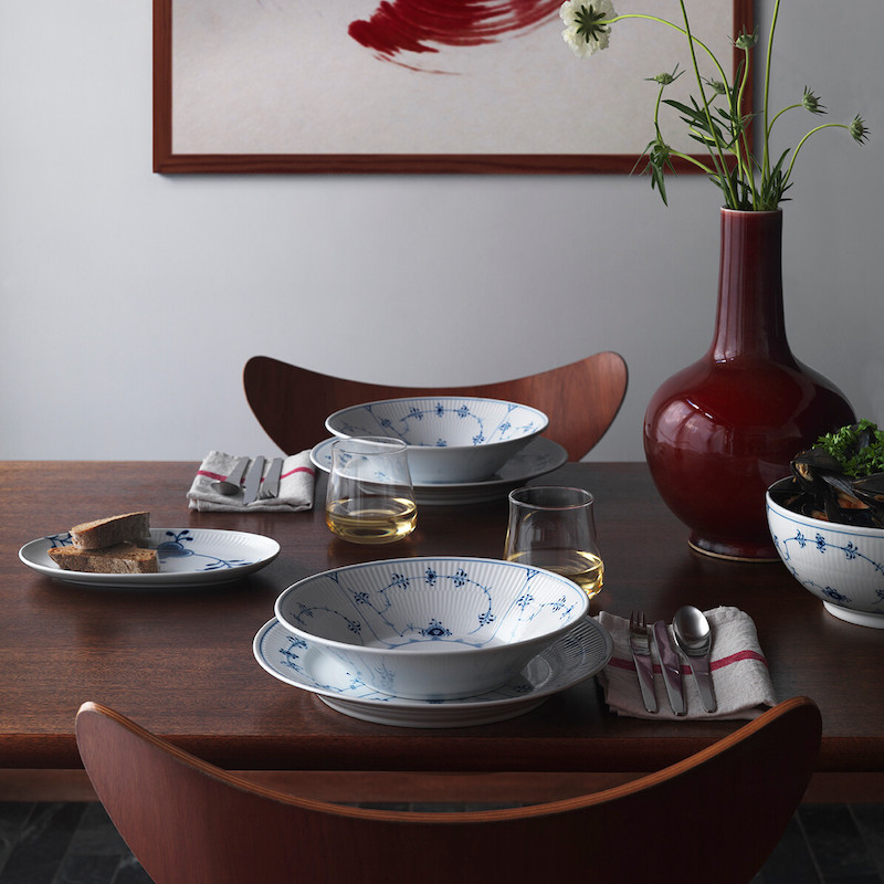 ブルーフルーテッド プレイン ディーププレート 24cm|ロイヤル