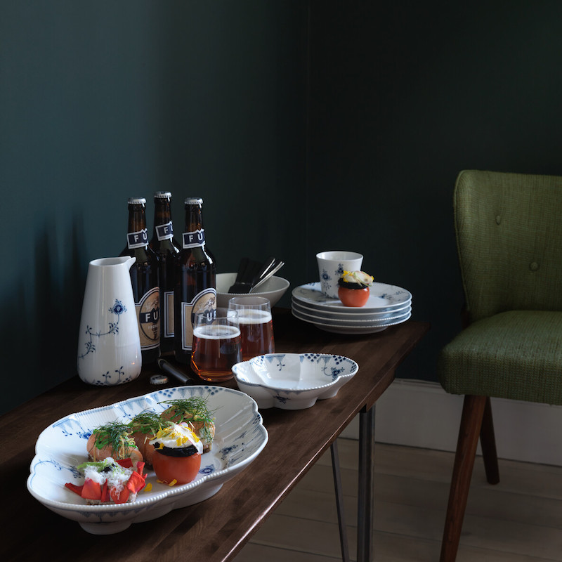 ブルーエレメンツ プレート 19cm|ロイヤル コペンハーゲン 公式