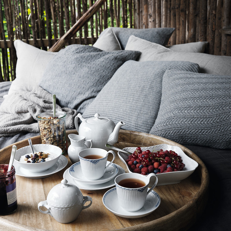 プリンセス ハイハンドルカップ&ソーサー 240ml|ロイヤル