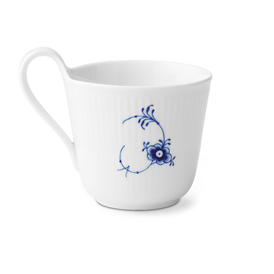 アルファベット マグ M|ロイヤル コペンハーゲン 公式オンラインストア