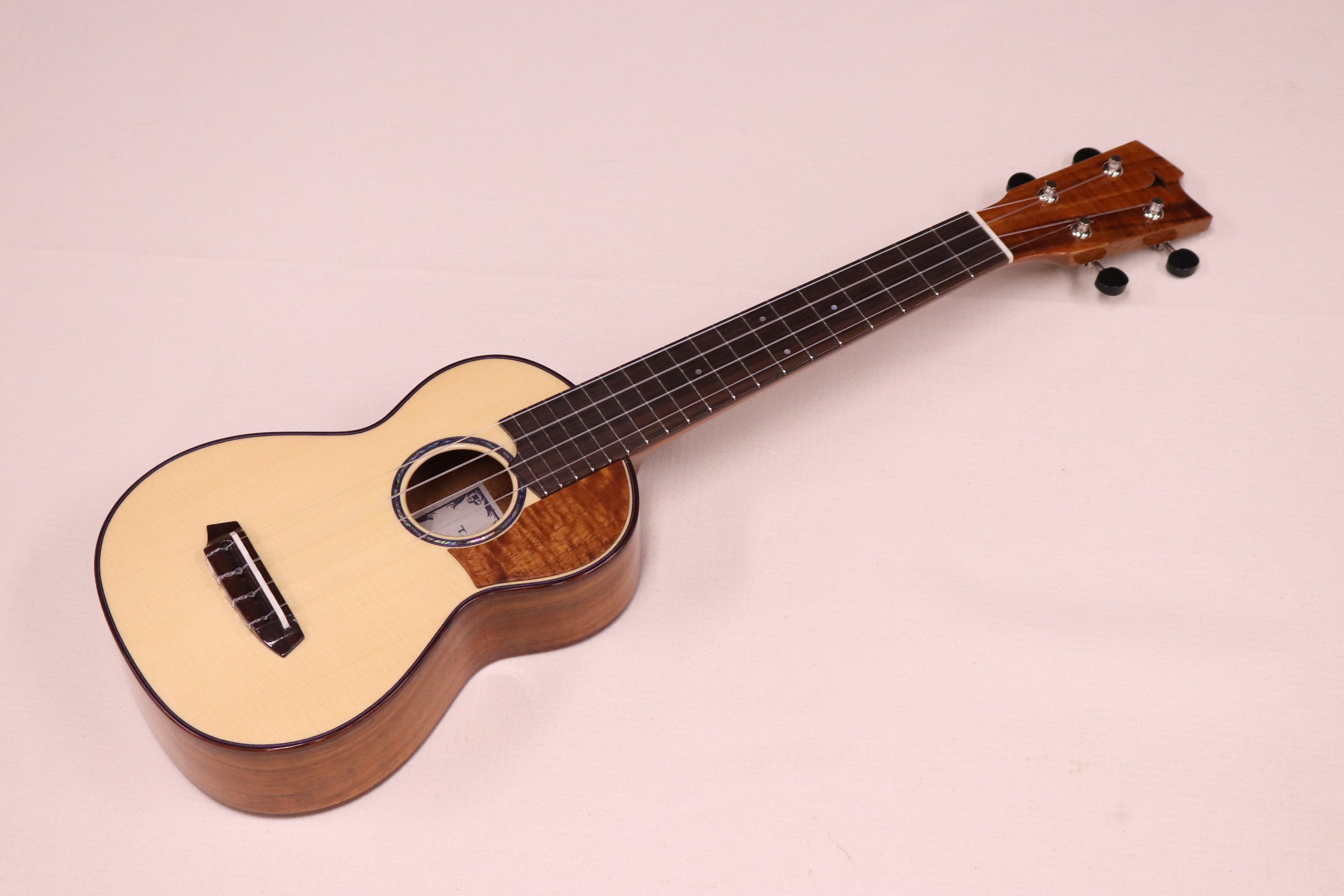 TASHIRO 田代輝之 手工ウクレレ TS-SK/pg | ギター・バイオリン