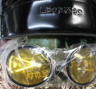 hide ROCKET DIVE PV使用 サングラス | 音楽資料専門店 ロック オン キング