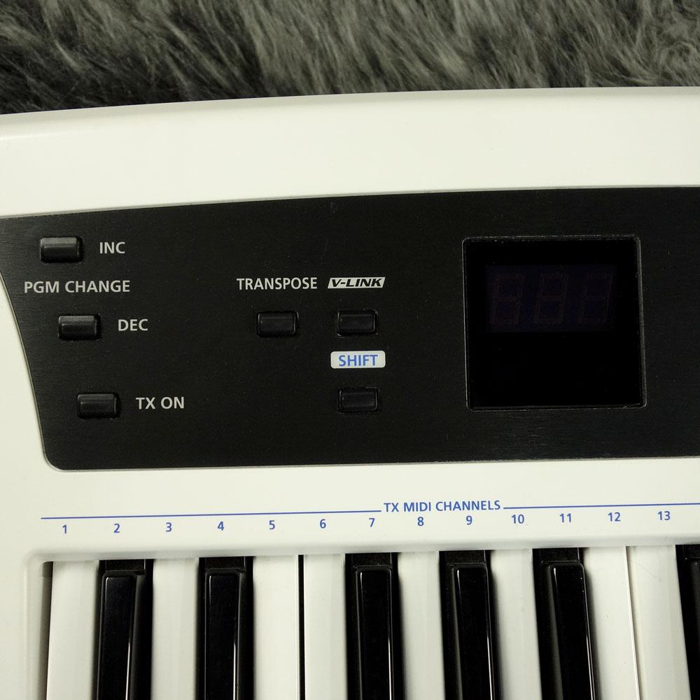 Roland AX-Synth ショルダーキーボード　ソフトケース付属 Roland AX-Synth Synthesizer <ローランド>｜平野楽器 ロッキン