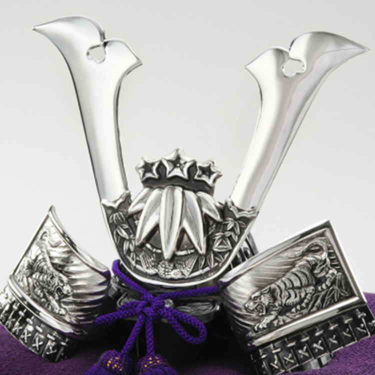 楽天市場】【兜】「源義経」兜【戦国武将兜】【兜飾り】【BUSHIDO