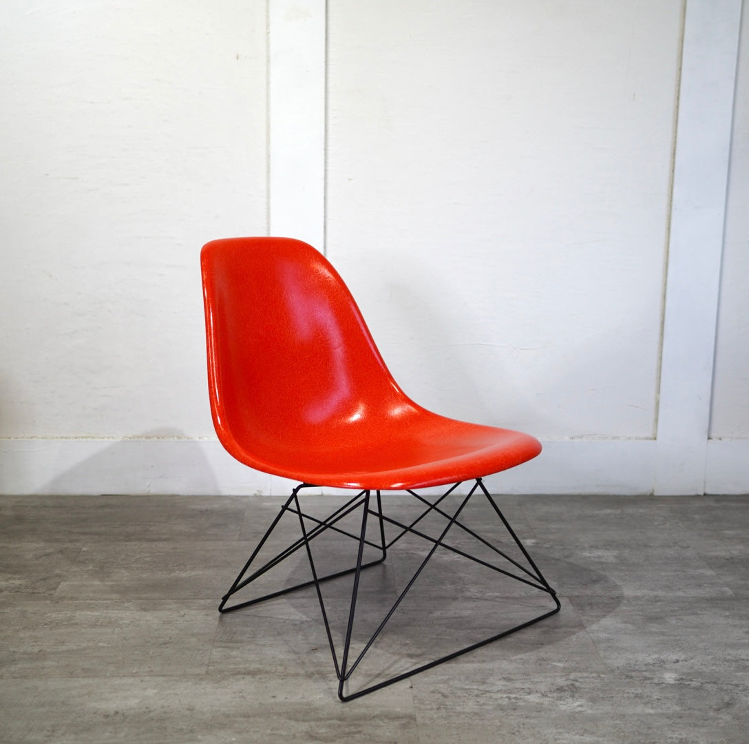 Charles & Ray Eames（チャールズ＆レイ・イームズ）