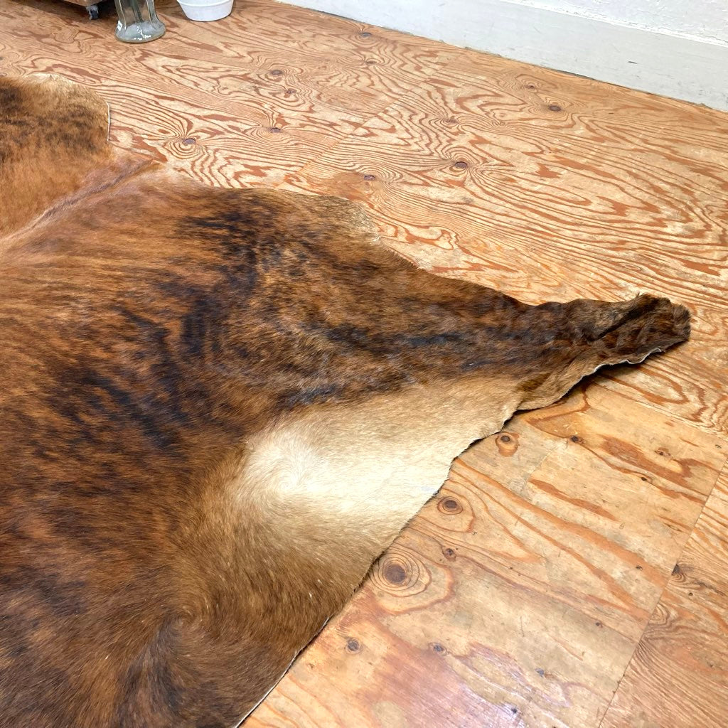 カウラグ ブラウン 大判 ハラコ 敷物 中古 高級感 本革 ラグ