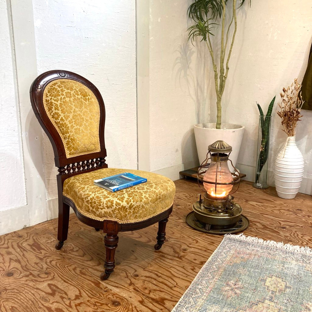 英国 アンティーク サロンチェア 花柄 イエロー 椅子 黄色 低め