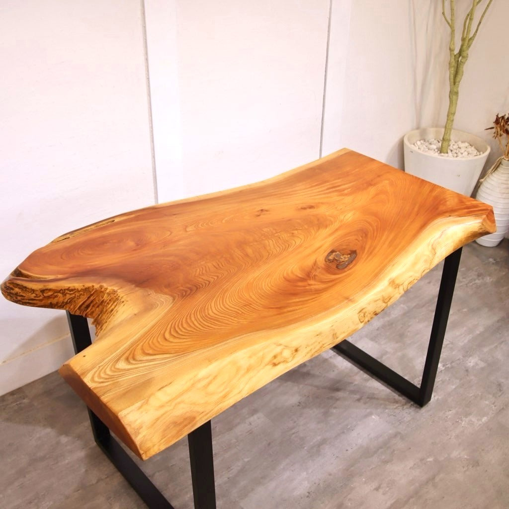 座卓から作ったケヤキ一枚板のデスク 無垢材 リメイク家具 再生家具