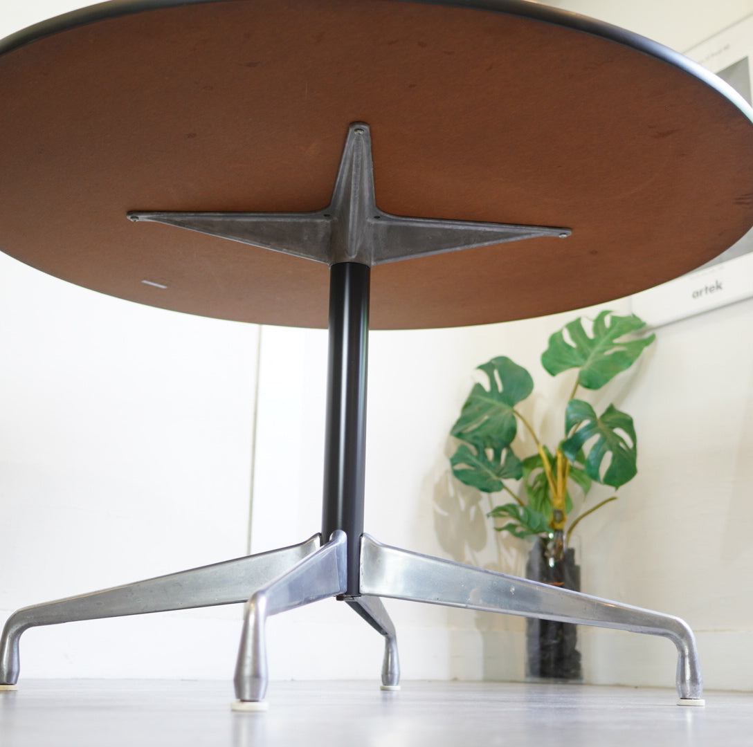 ハーマンミラー Herman Miller ラウンドテーブル セグメントベース