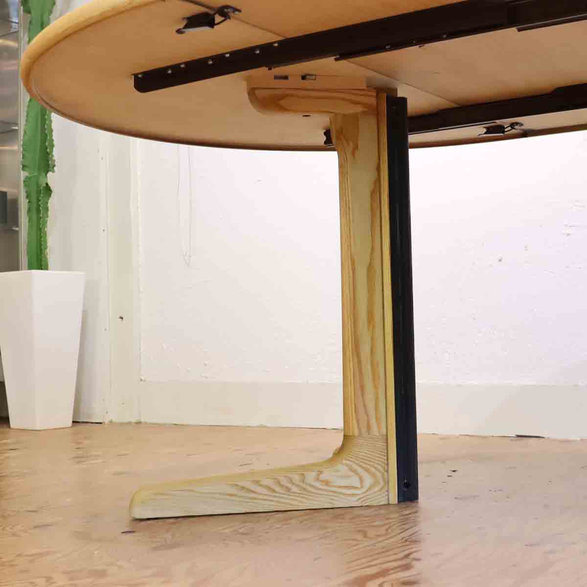 グドメ / Gudme Mobelfabrick 伸長式ダイニングテーブル 北欧