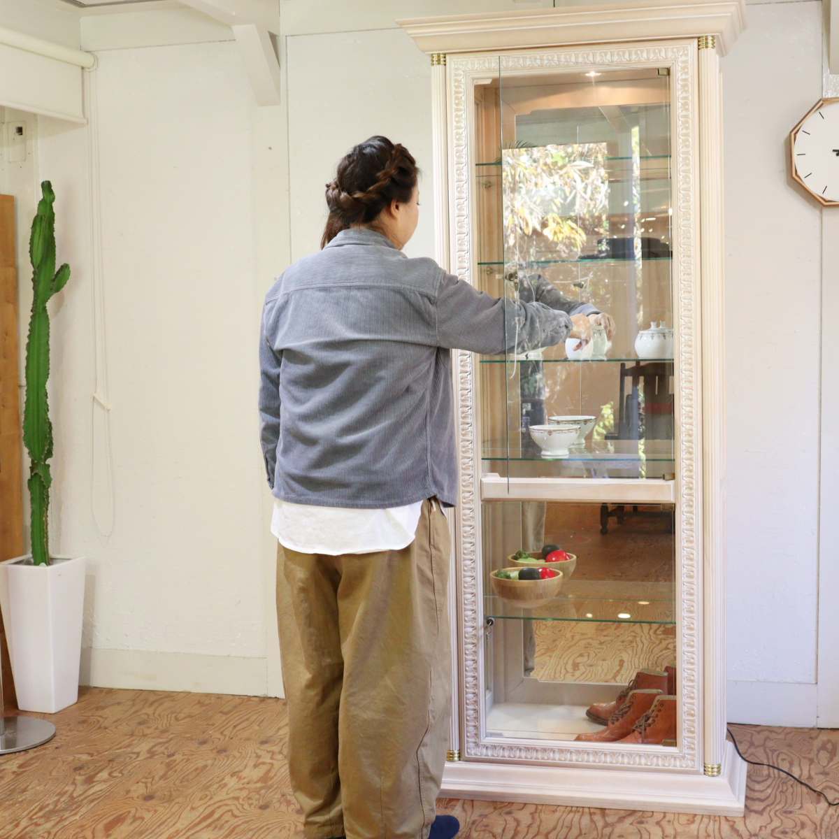 IDC大塚家具 ビアンコ / BIANCO 飾り棚 キャビネット キュリオケース