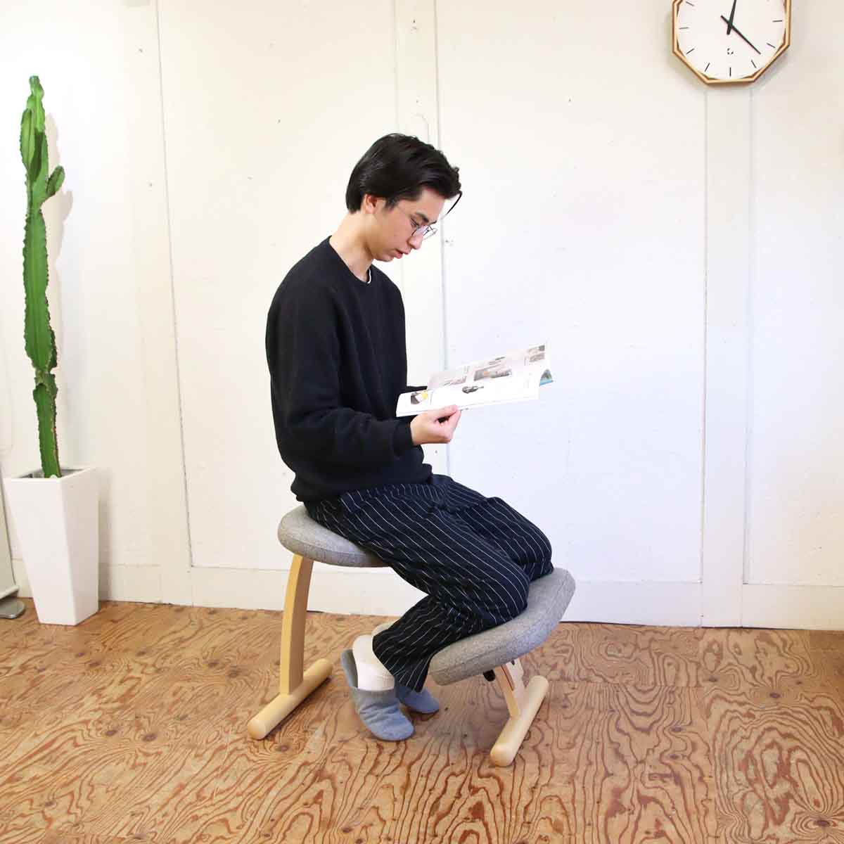 リボ / Rybo バランスチェアイージー グレー 北欧 ノルウェー 姿勢