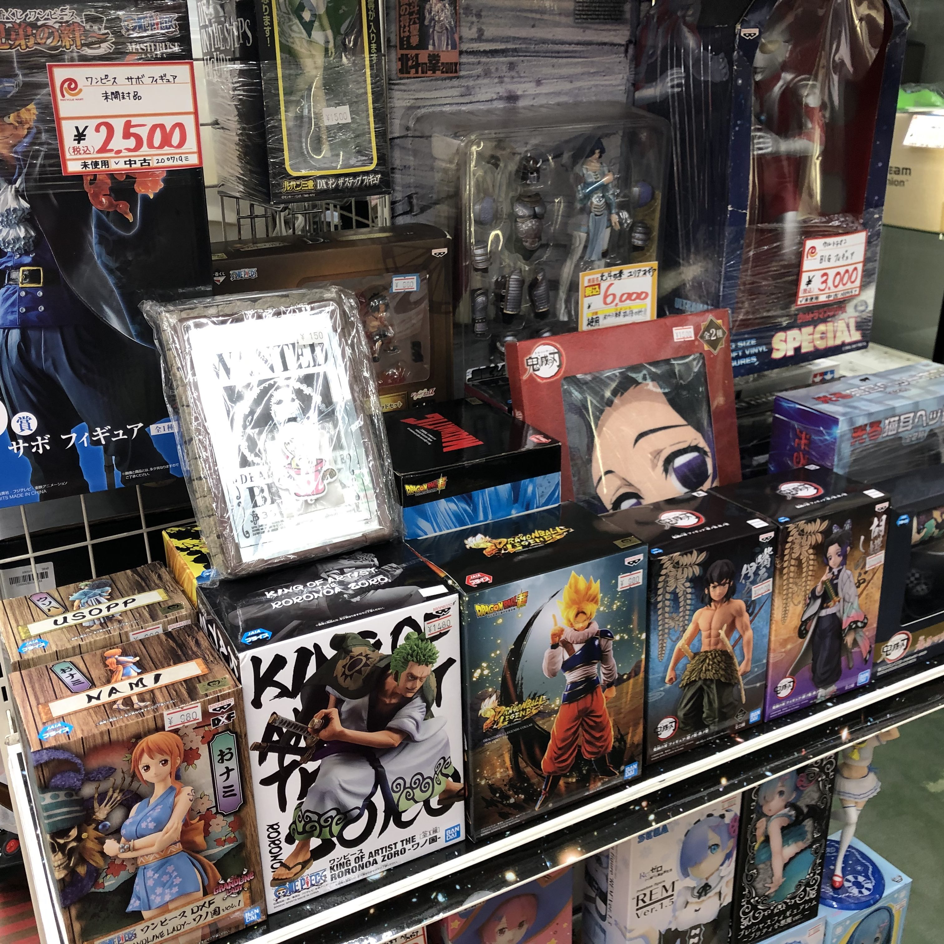 人気アニメのフィギュア入荷しました。鬼滅の刃、Re:ゼロ、ワンピース