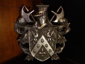 インテリアイーグル紋章のエンブレム、双頭の鷲エンブレム壁掛け、王冠